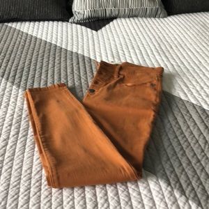 SKINNY JEANS (ALMOST LEGGINGS)